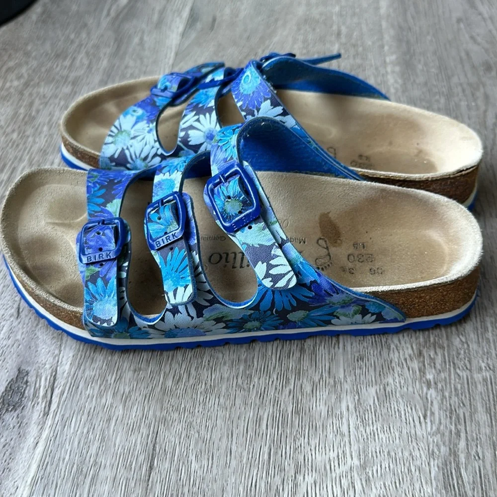 Birkenstock Papillio floral Florida sandal. - Picture 5 of 9